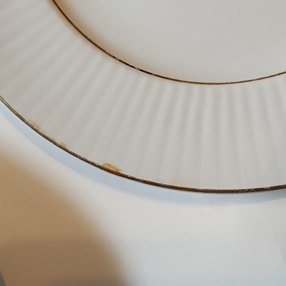 Elegant White With Gold Trim (Set Of 12) - Picture 9 of 10